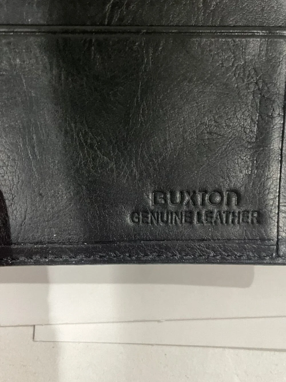Men's Bi-Fold (Bill Fold) Buxton Black Genuine Leather Cardex Wallet in Box